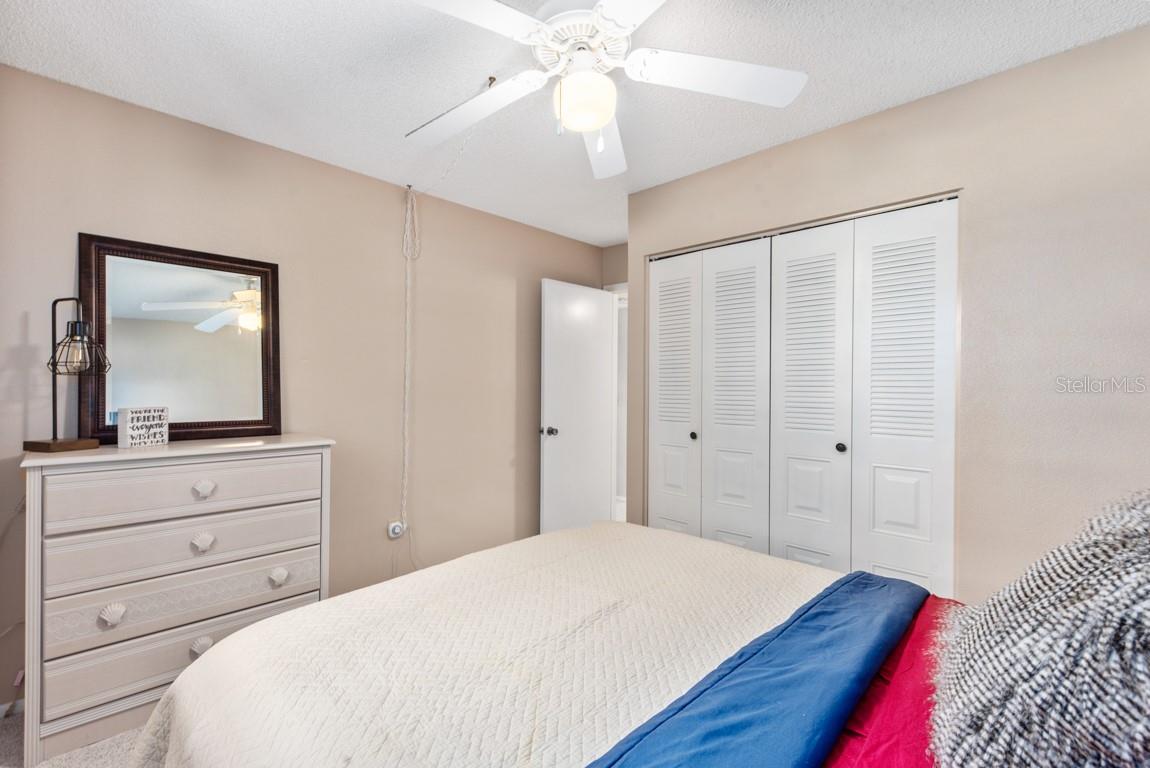 OAK FORREST - Residential Lease