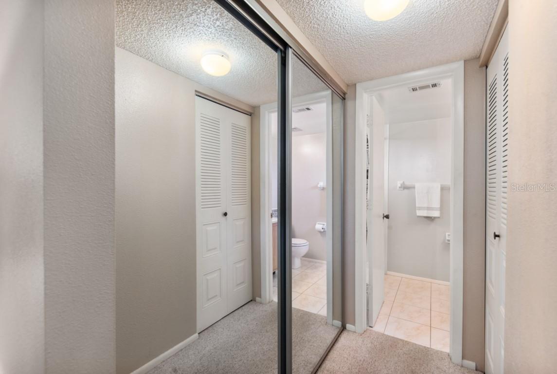 OAK FORREST - Residential Lease