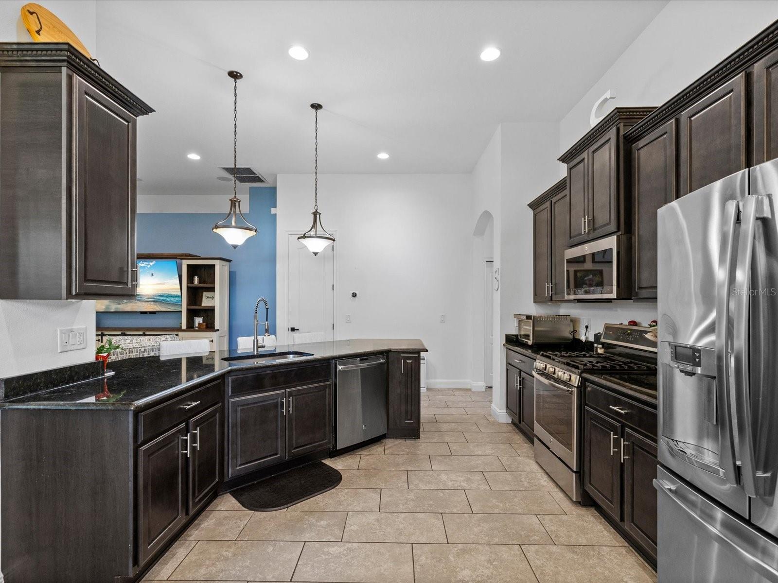 LAKESHORE RANCH PH I - Residential