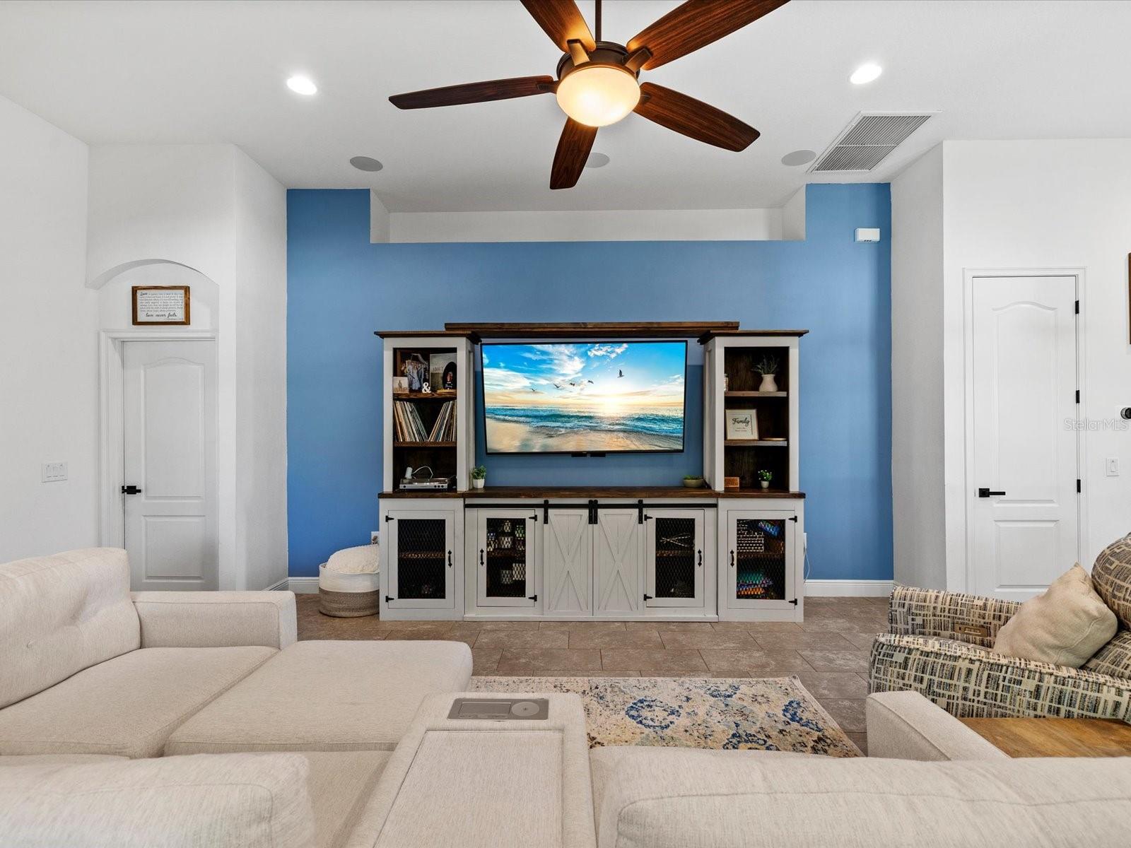 LAKESHORE RANCH PH I - Residential