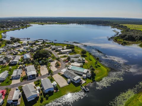 A home in LAKE WALES