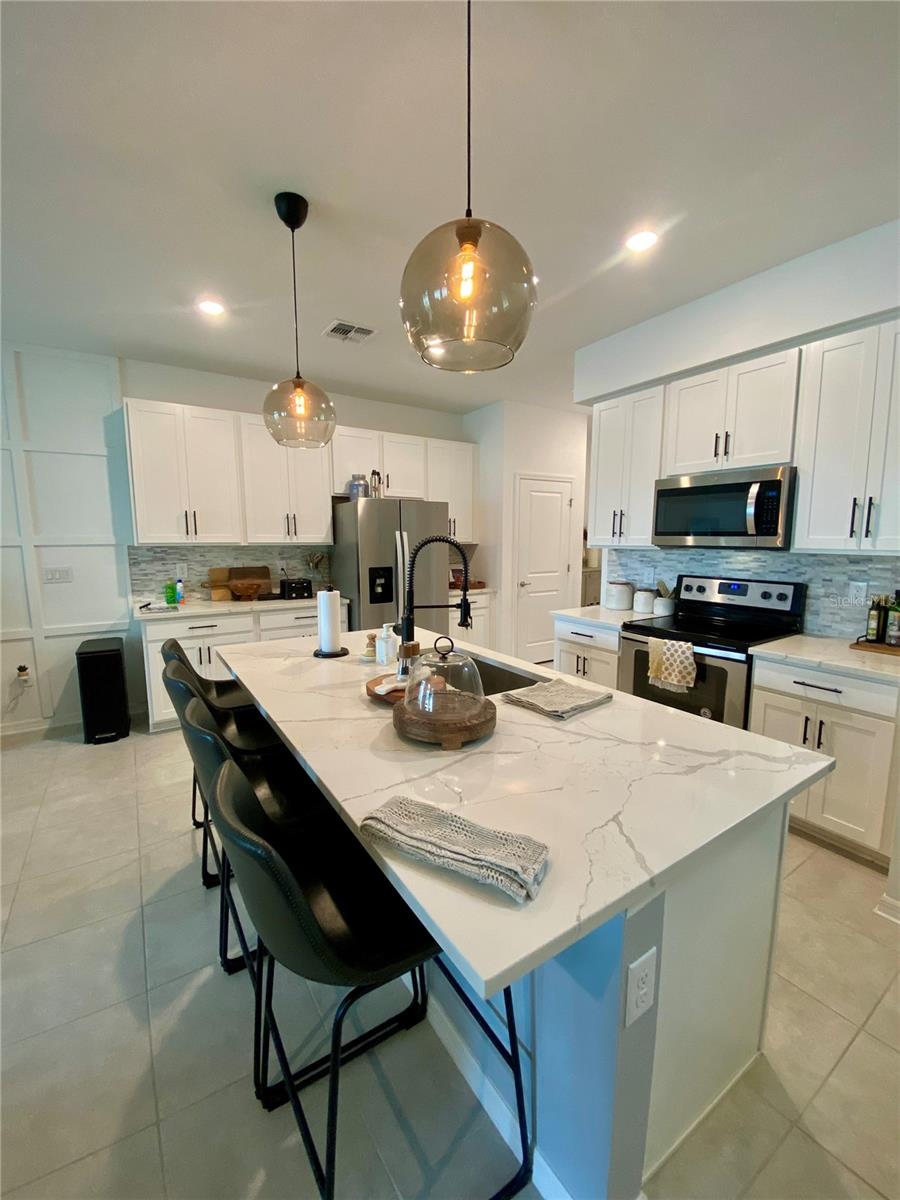 11613 WOODLEAF DRIVE