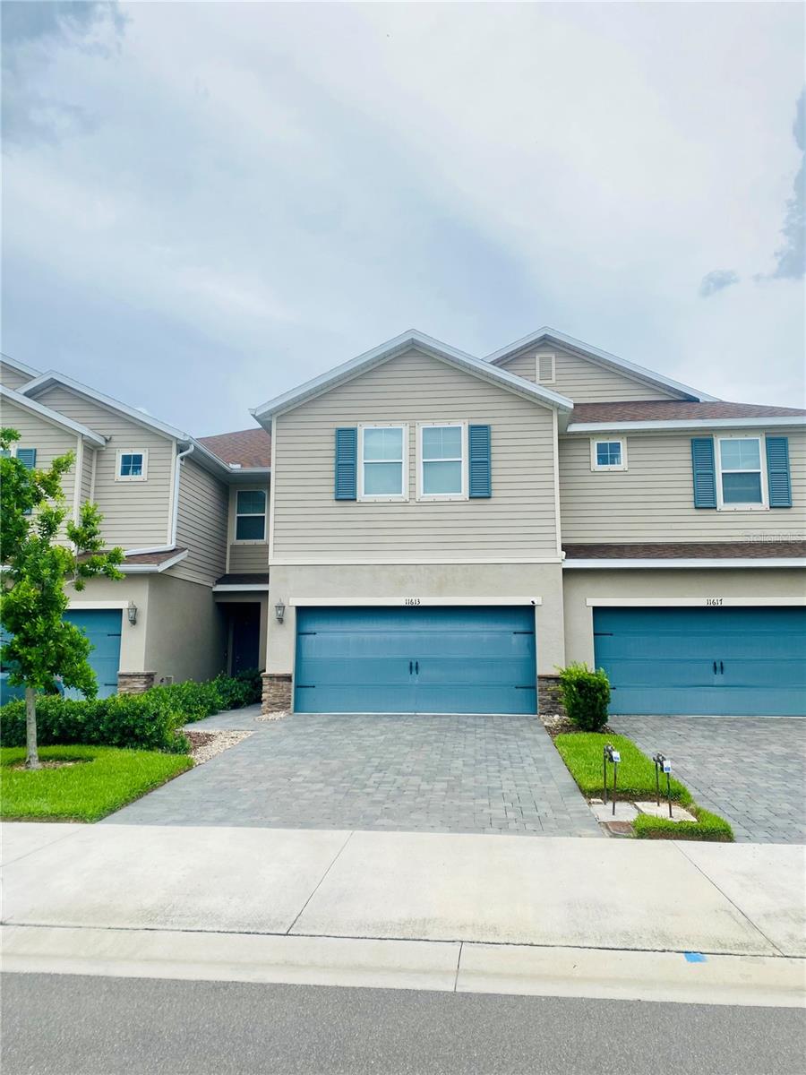 11613 WOODLEAF DRIVE