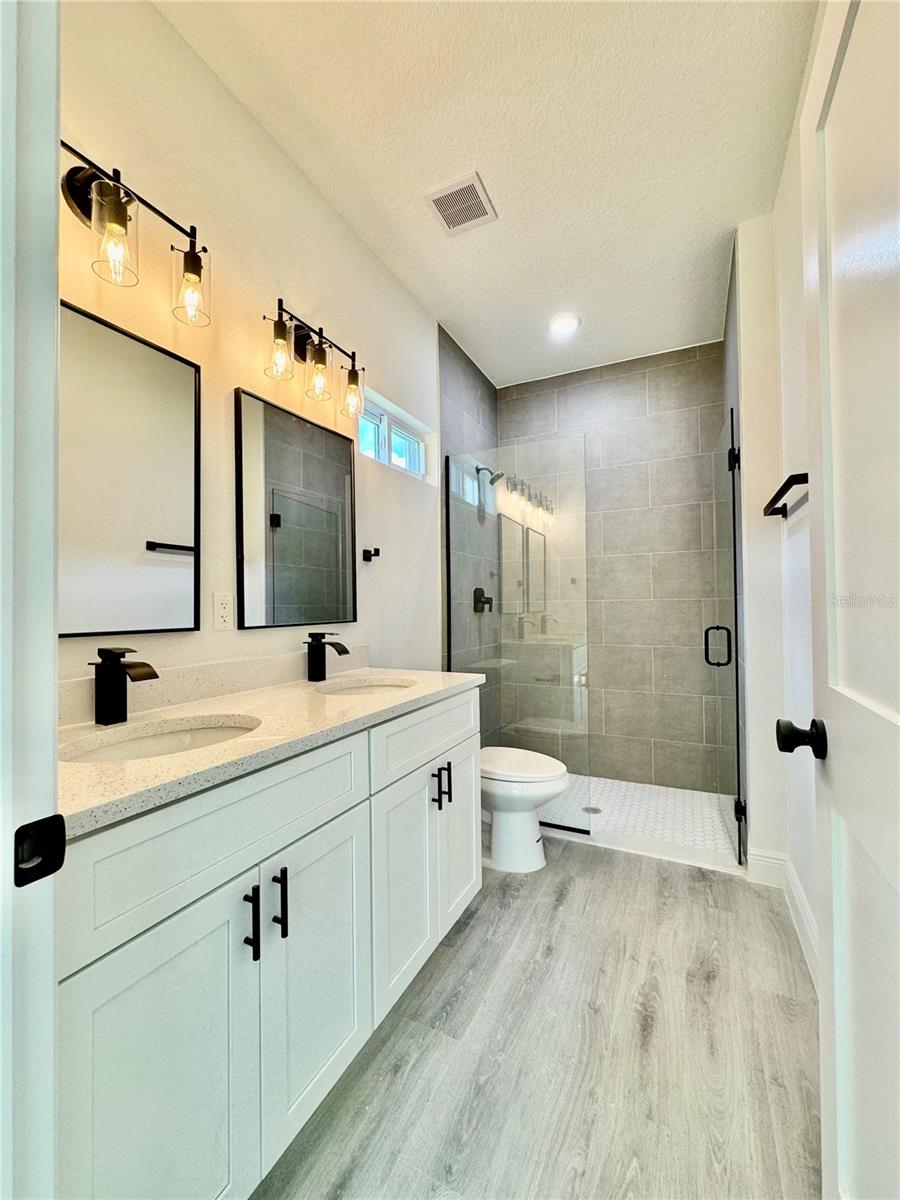 OAK RIDGE PHASE TWO - Residential