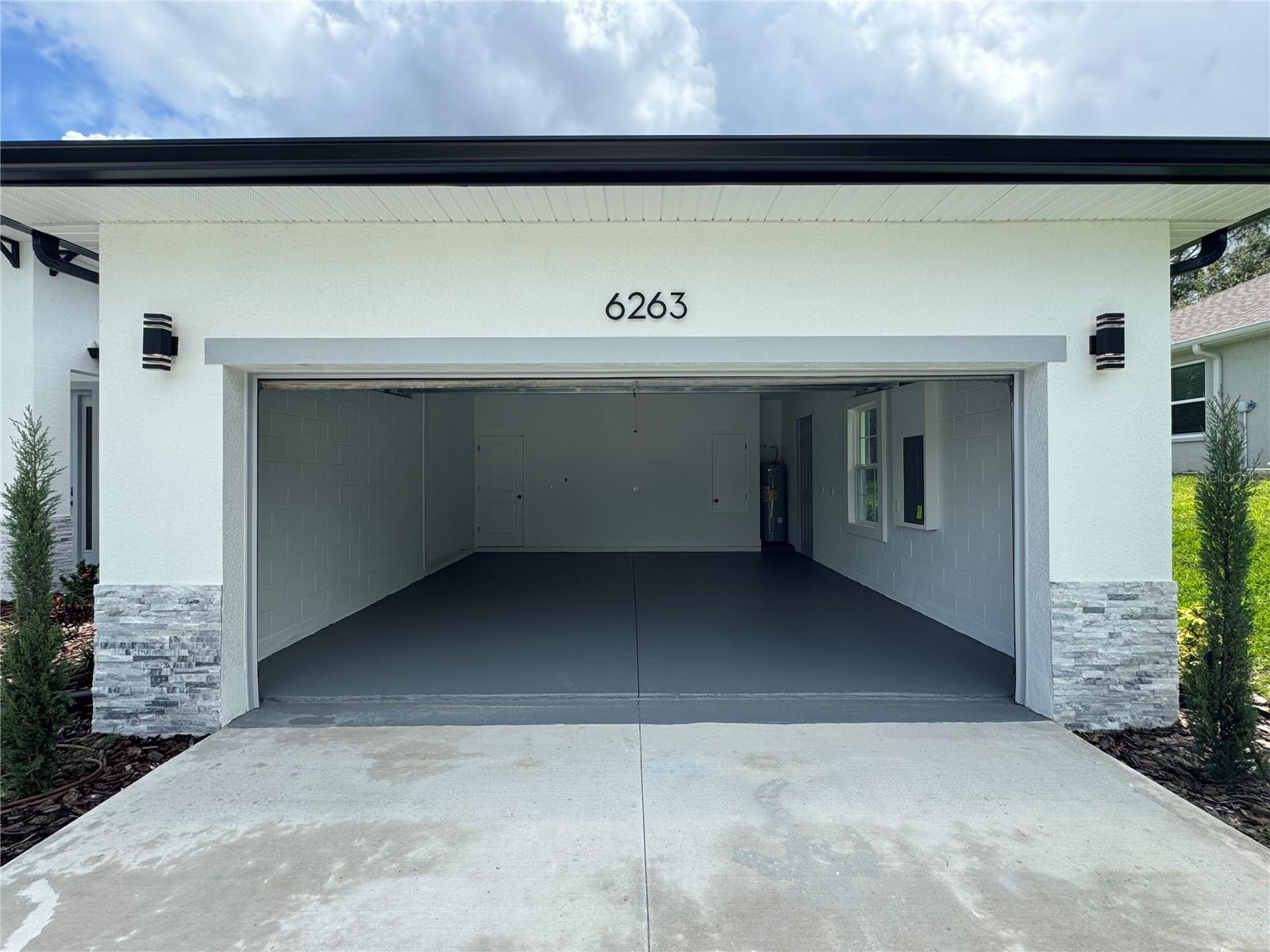 OAK RIDGE PHASE TWO - Residential