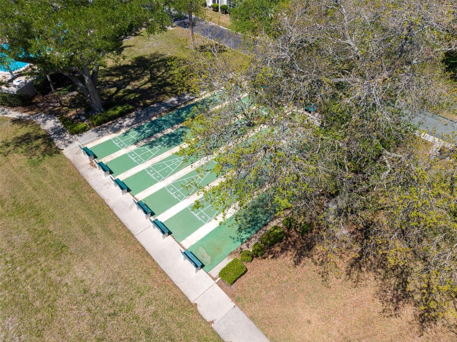 MEDITERRANEAN MANORS - Residential