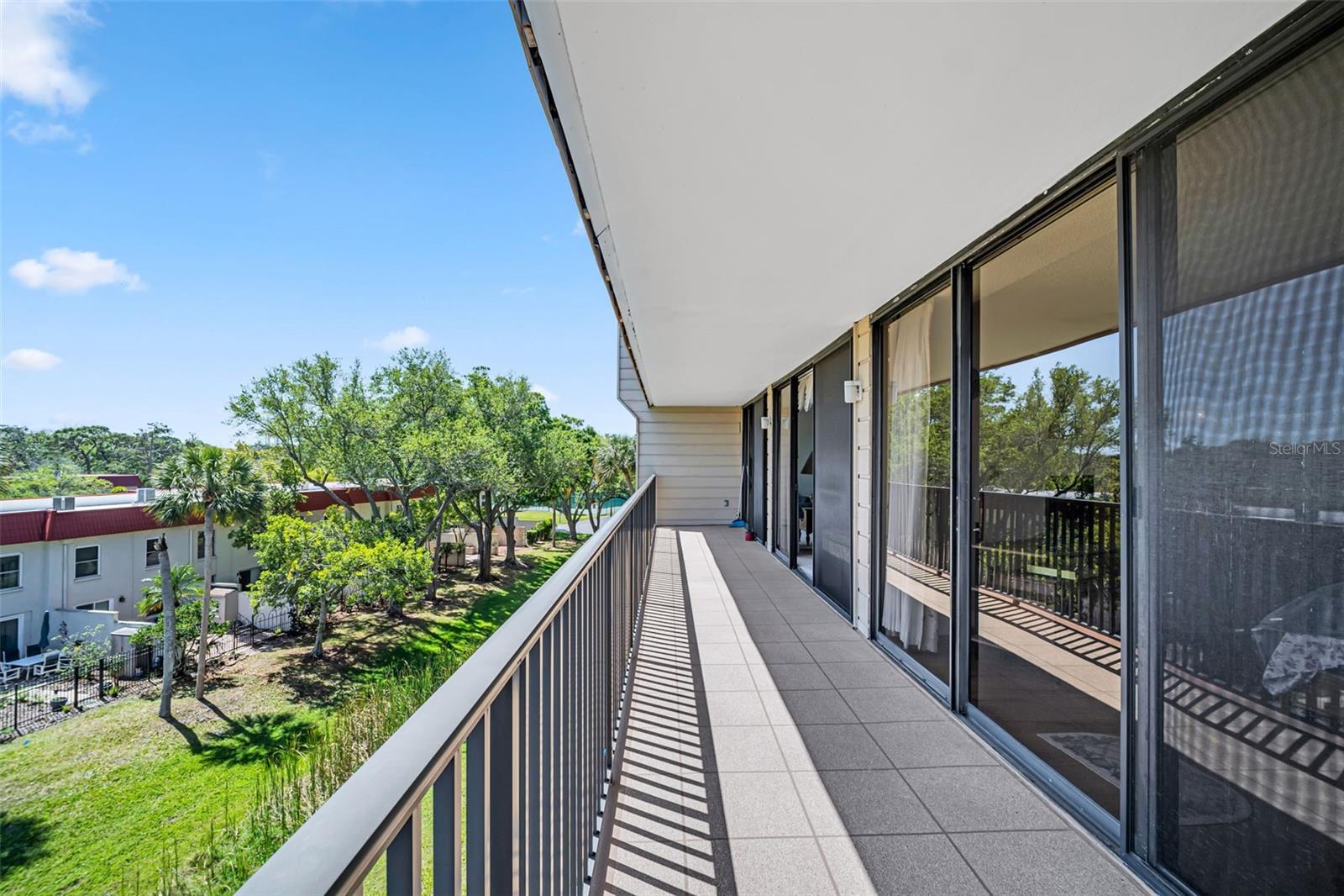 MEDITERRANEAN MANORS - Residential