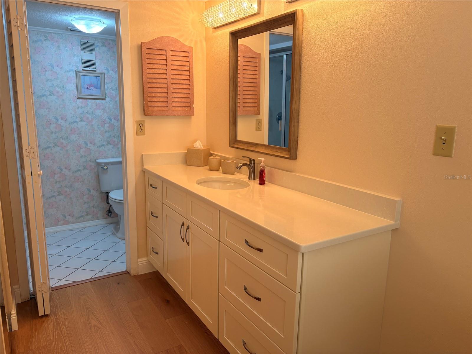 MEDITERRANEAN MANORS - Residential