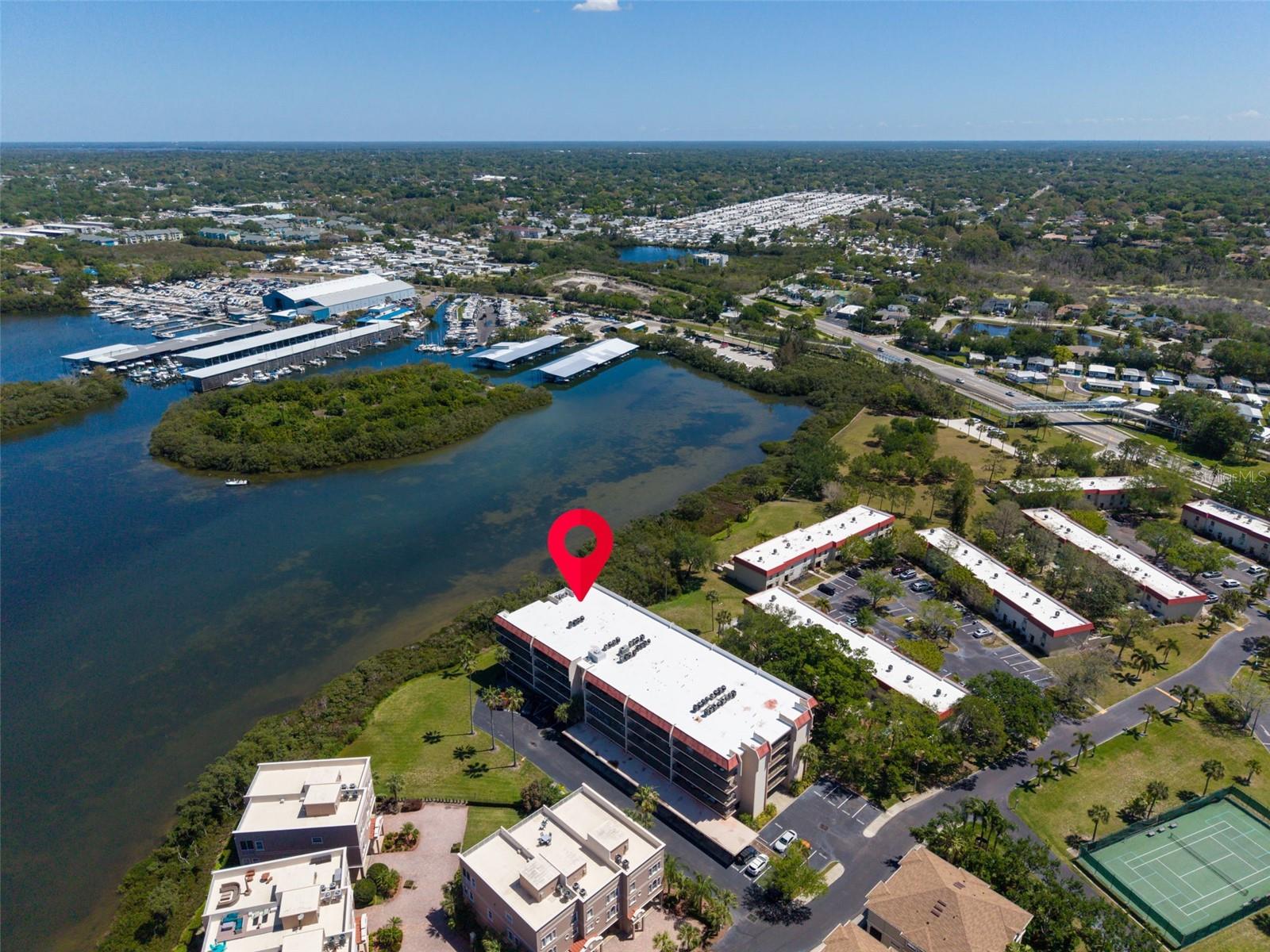 MEDITERRANEAN MANORS - Residential