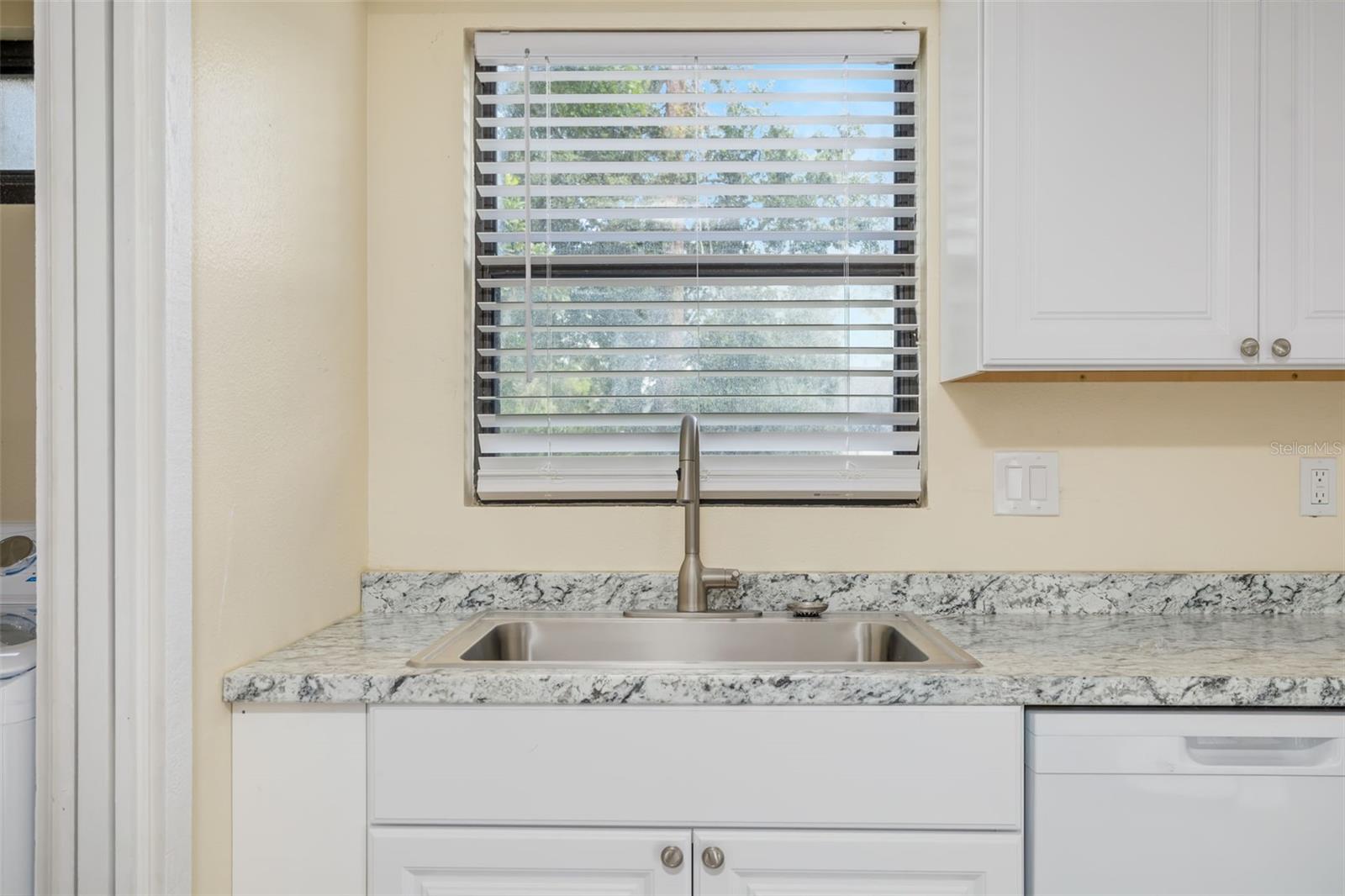 WOODS THE - Residential Lease