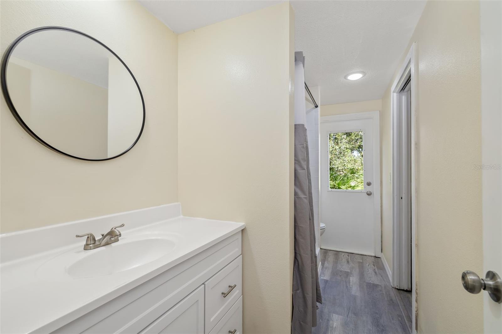 WOODS THE - Residential Lease