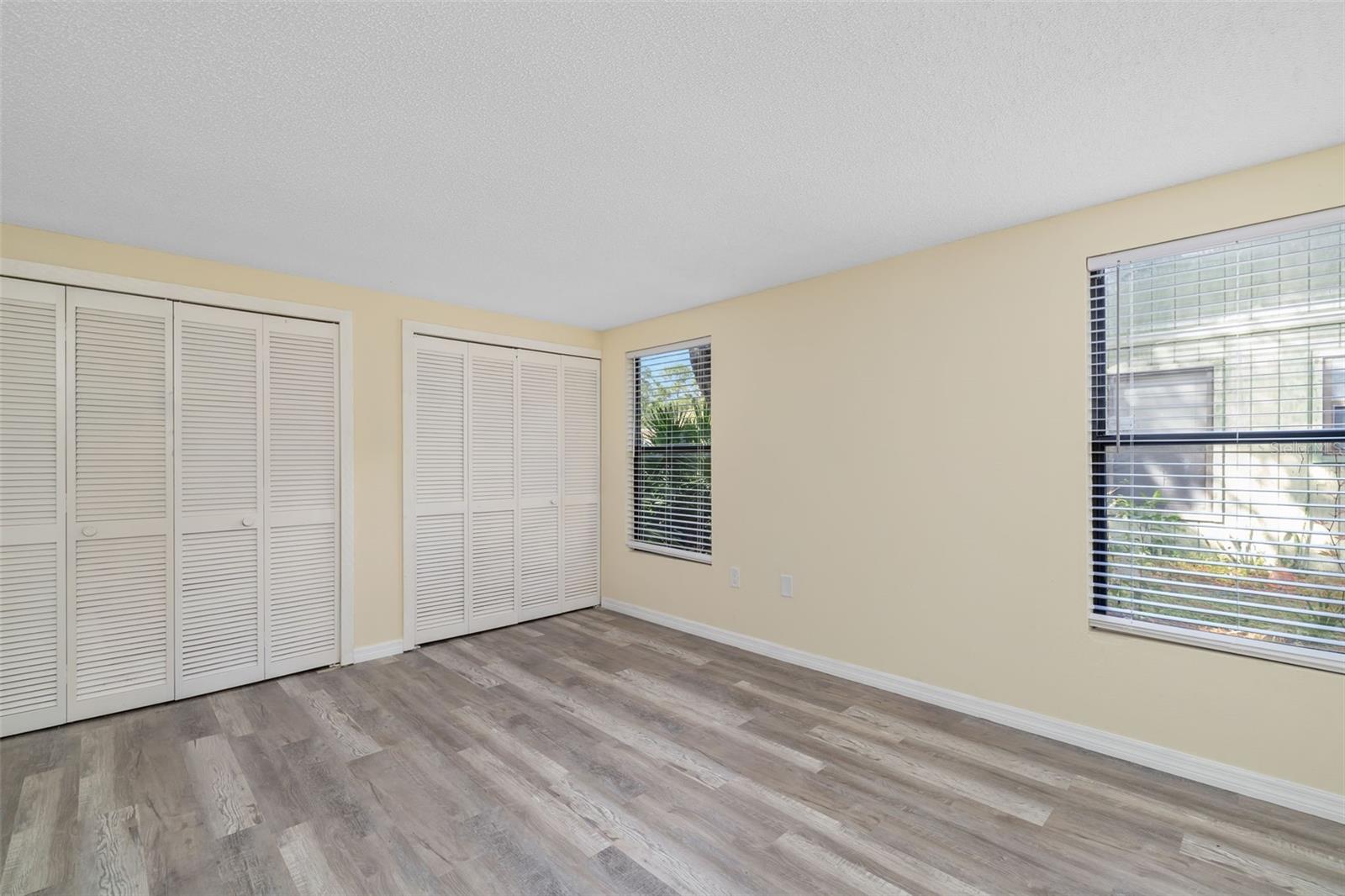 WOODS THE - Residential Lease