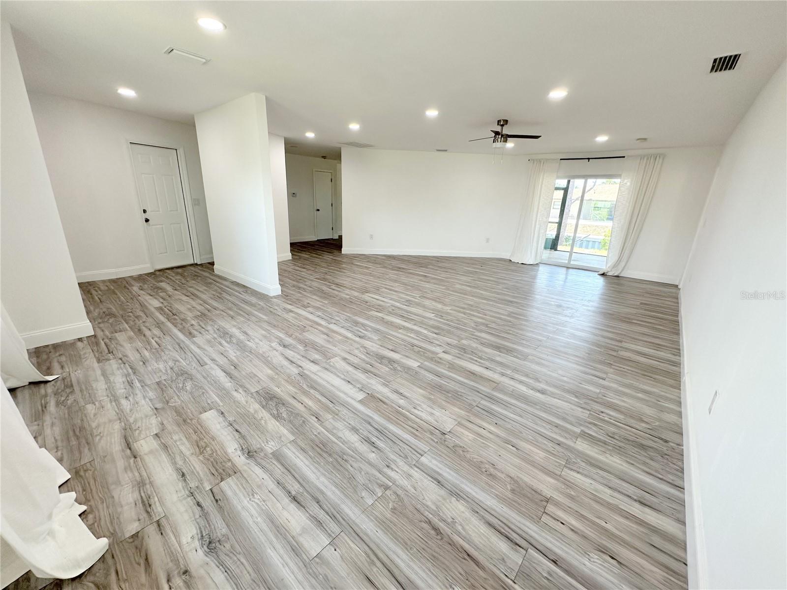 GULF AIRE - Residential Lease