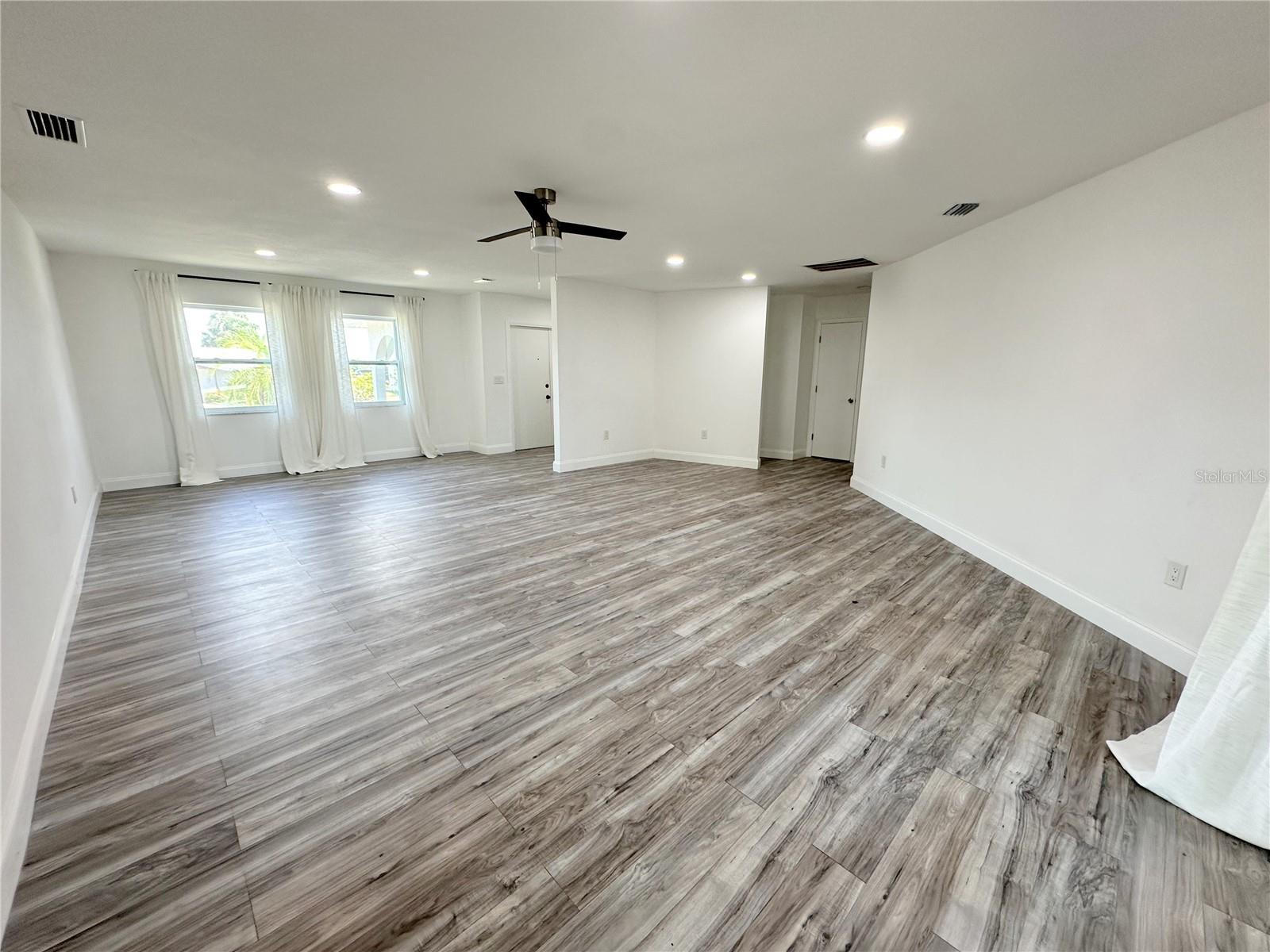 GULF AIRE - Residential Lease
