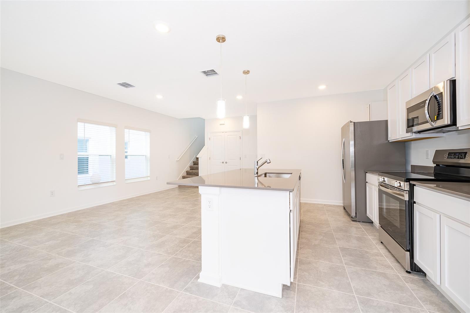 EVERBE PH 1C - Residential Lease