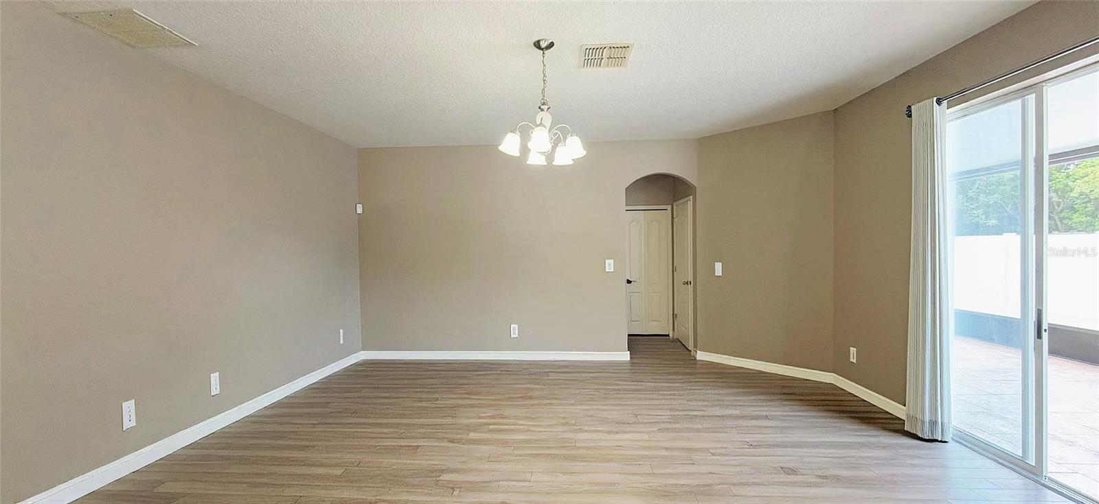 REGENCY OAKS F - Residential