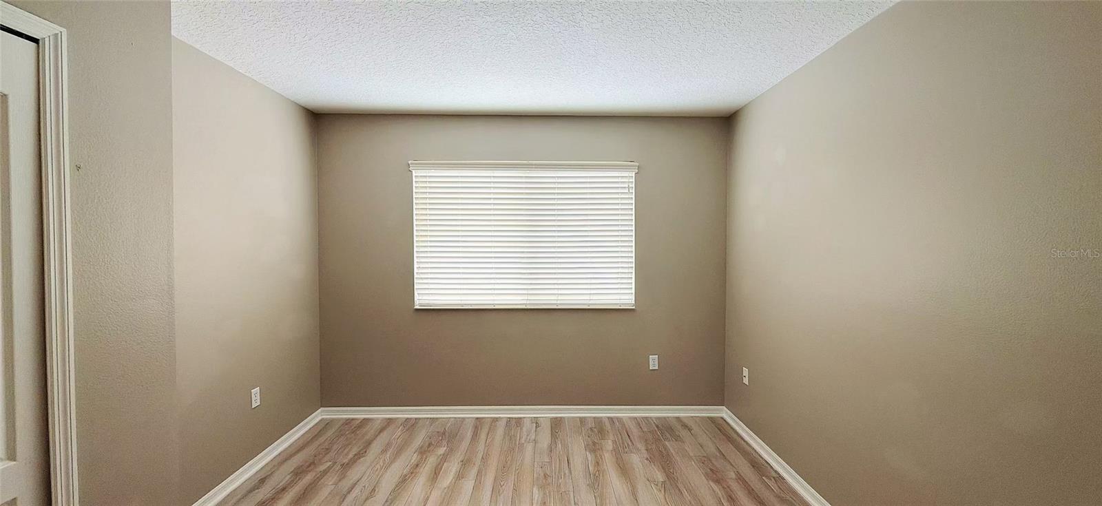 REGENCY OAKS F - Residential