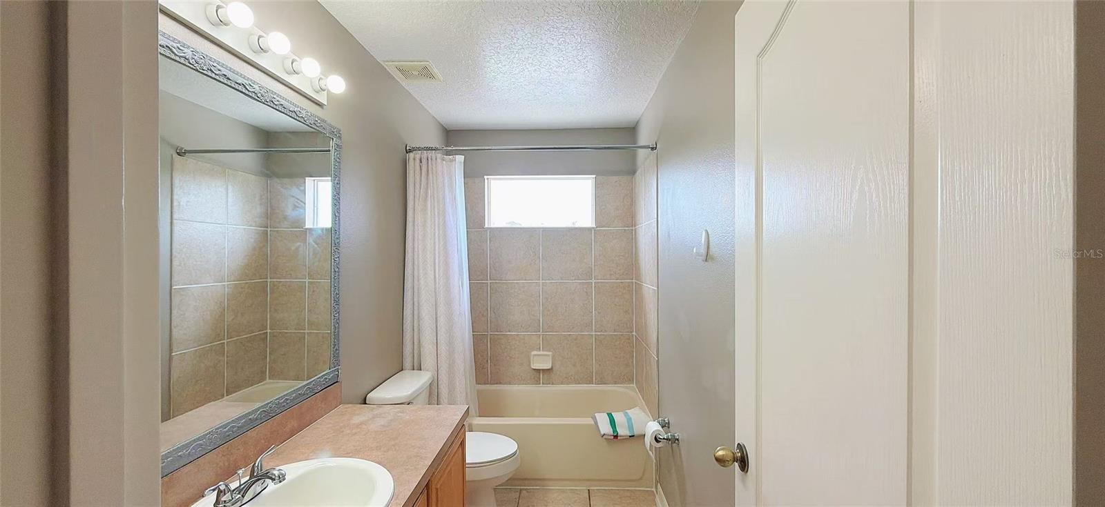 REGENCY OAKS F - Residential