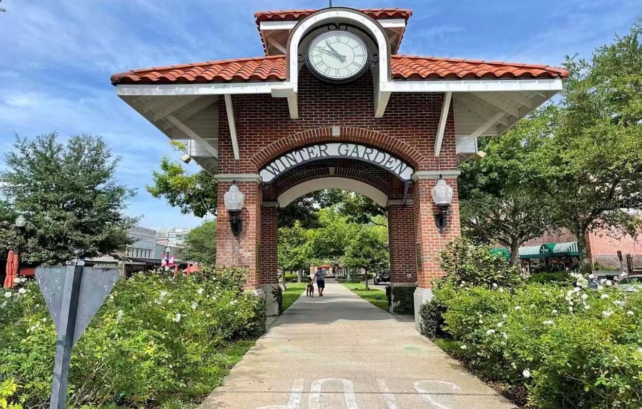 REGENCY OAKS F - Residential