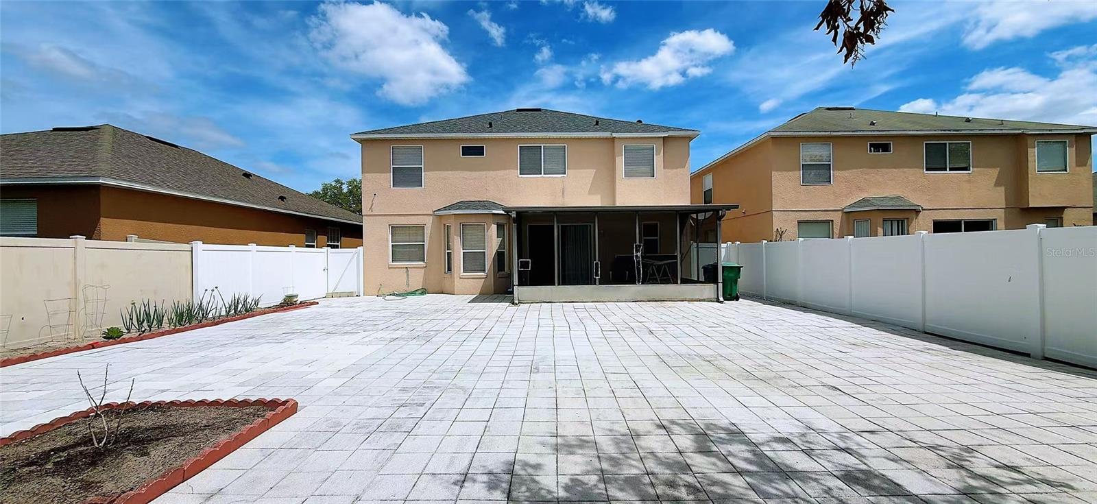 REGENCY OAKS F - Residential