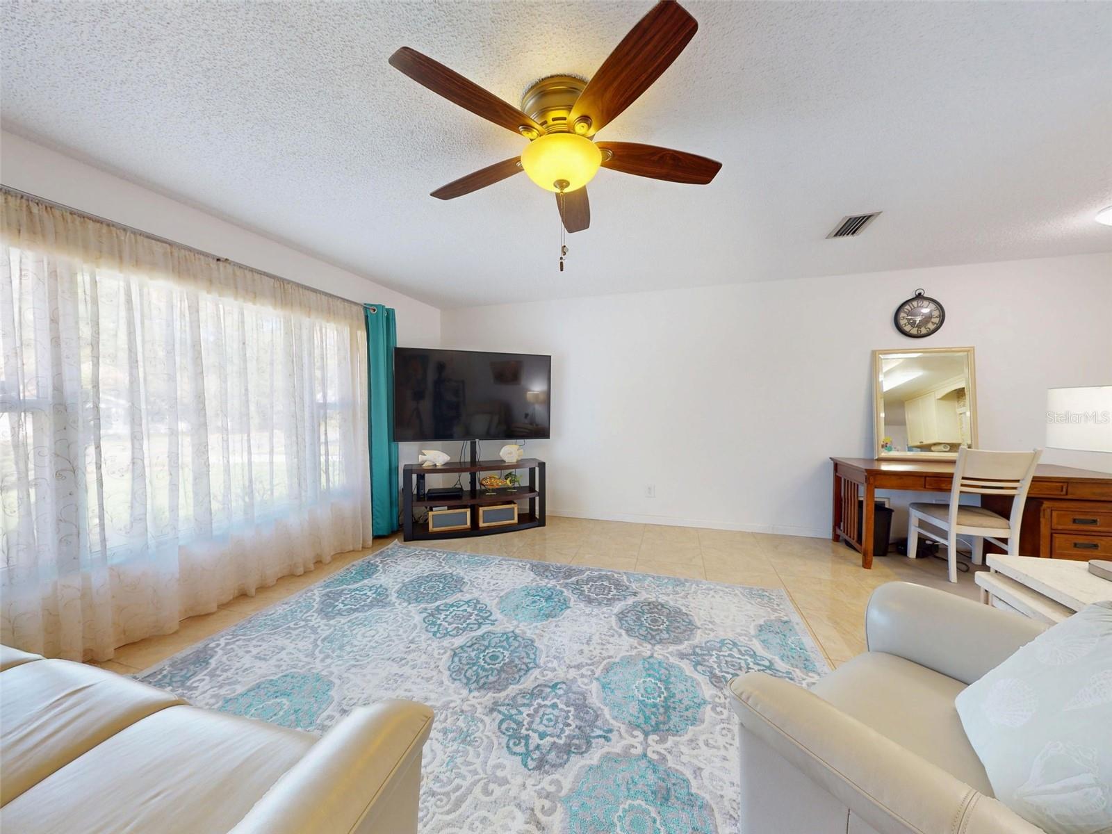 4605 SAXON DRIVE