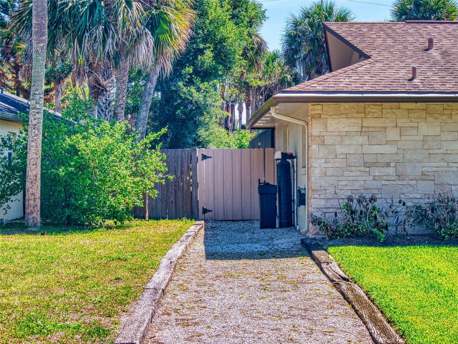 SILVER SANDS SEC B - Residential
