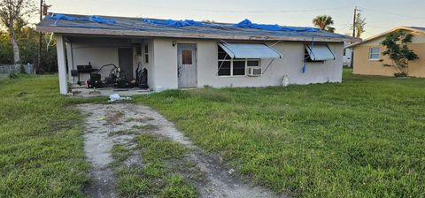 A home in PUNTA GORDA