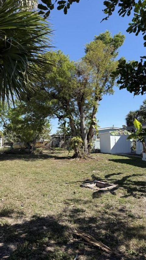 A home in PORT CHARLOTTE