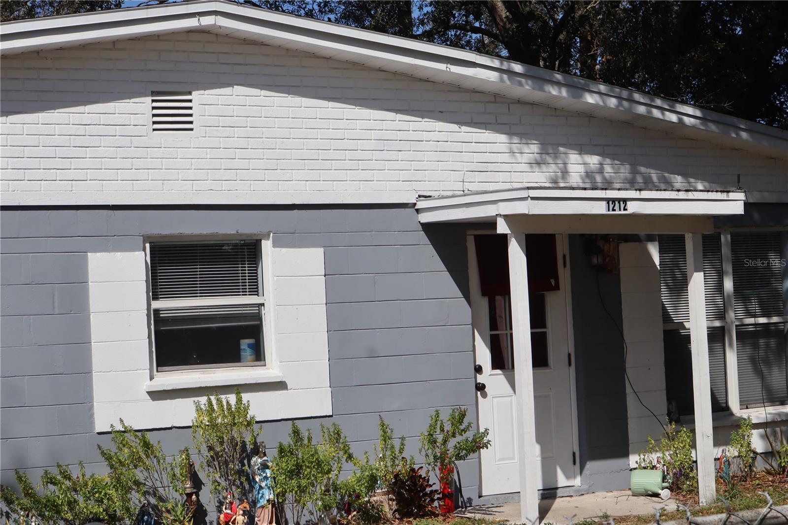 1212 LEON LANE