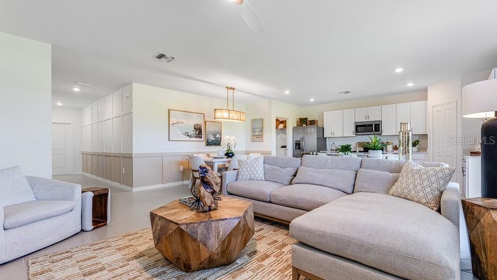 Photo of 3813 Ambersweet Crossing, Parrish, FL 34219 (MLS # A4668906)