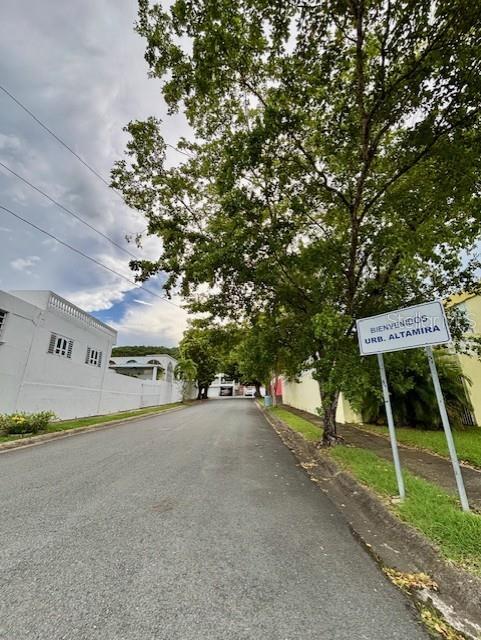 URB. ALTAMIRA - Residential