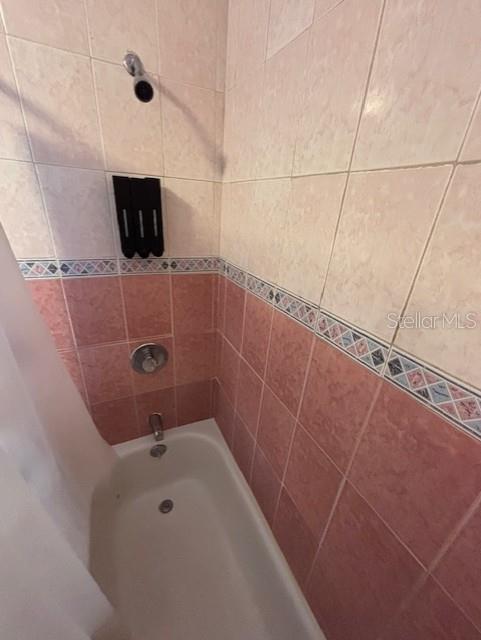 URB. ALTAMIRA - Residential