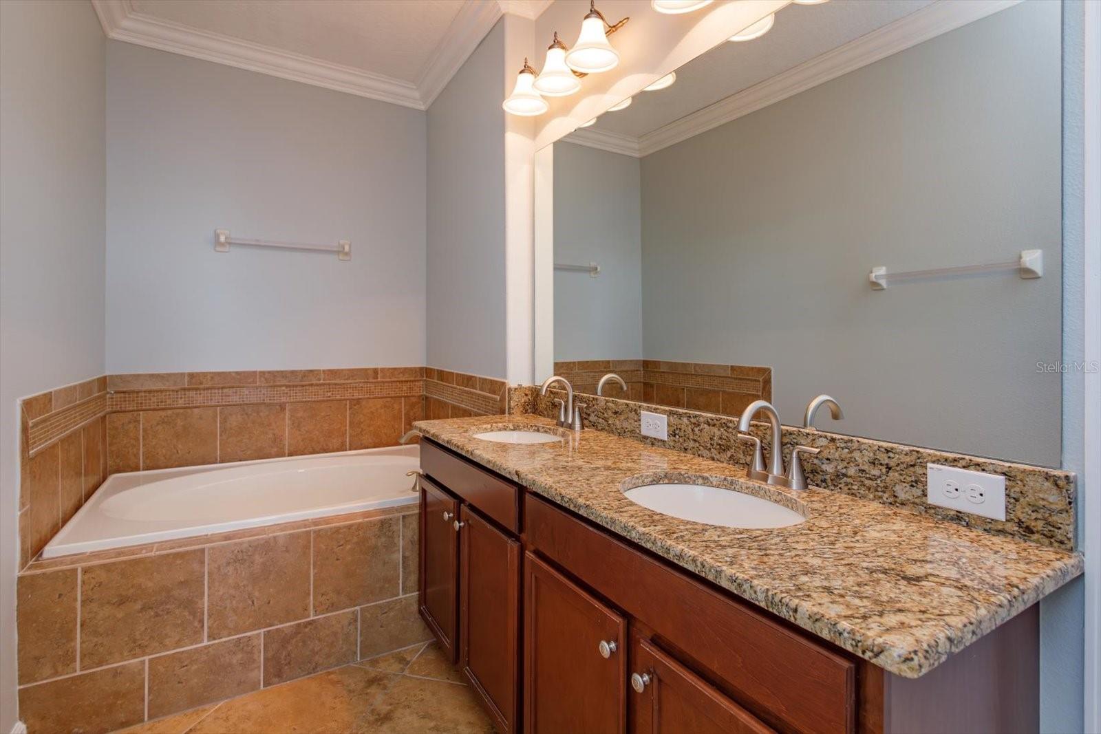 WYNDHAM LAKES ESTATES - Residential