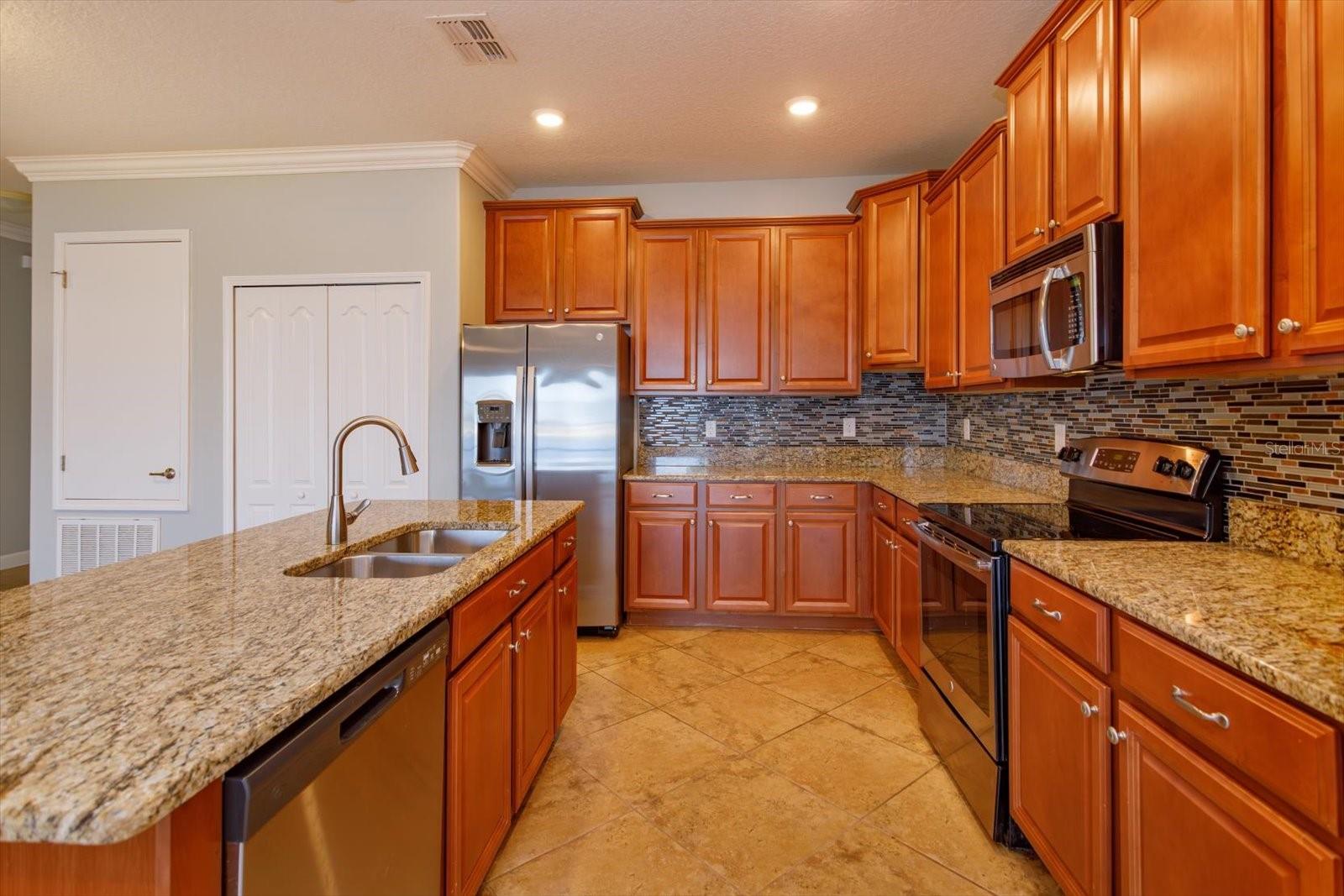 WYNDHAM LAKES ESTATES - Residential