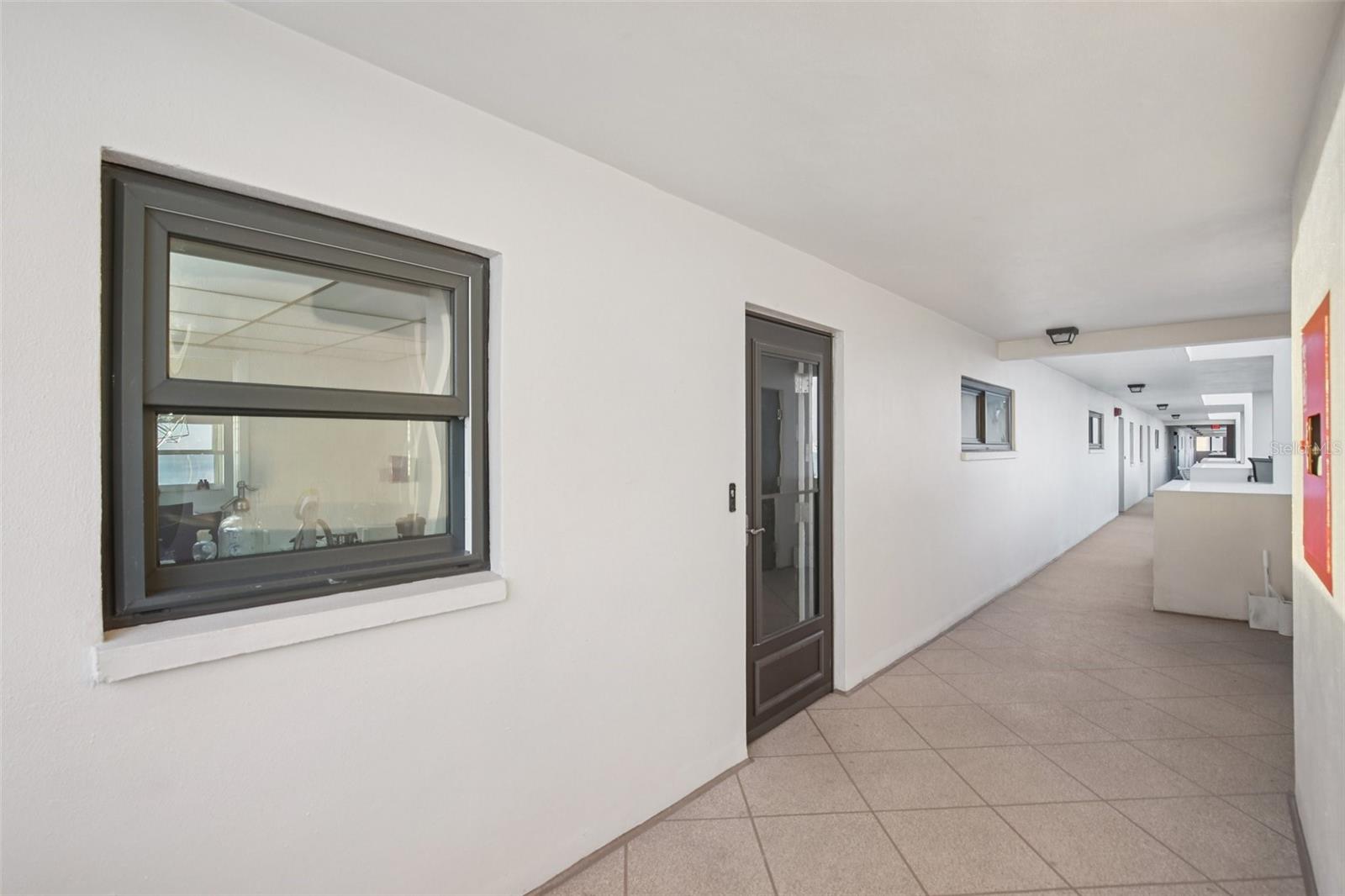 HARBOUR LIGHT TOWERS CONDO - Residential