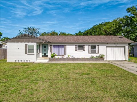 243 S HULL AVENUE DELAND FL 32720