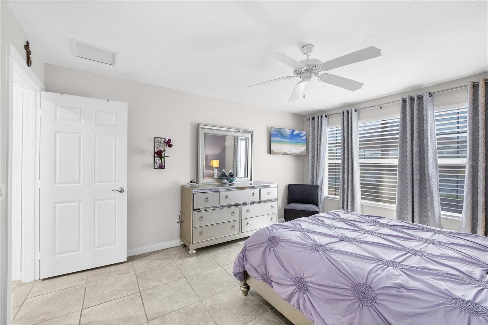 ISLANDWALK AT WEST VILLAGES PH 02 - Residential