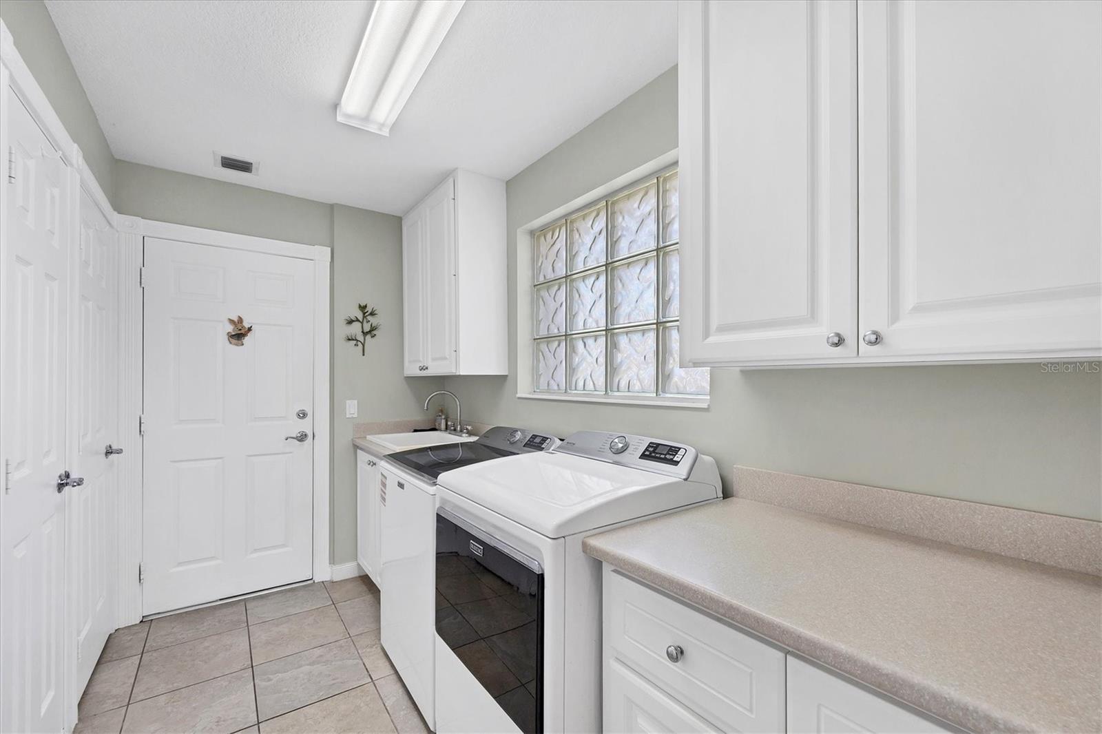 ISLANDWALK AT WEST VILLAGES PH 02 - Residential