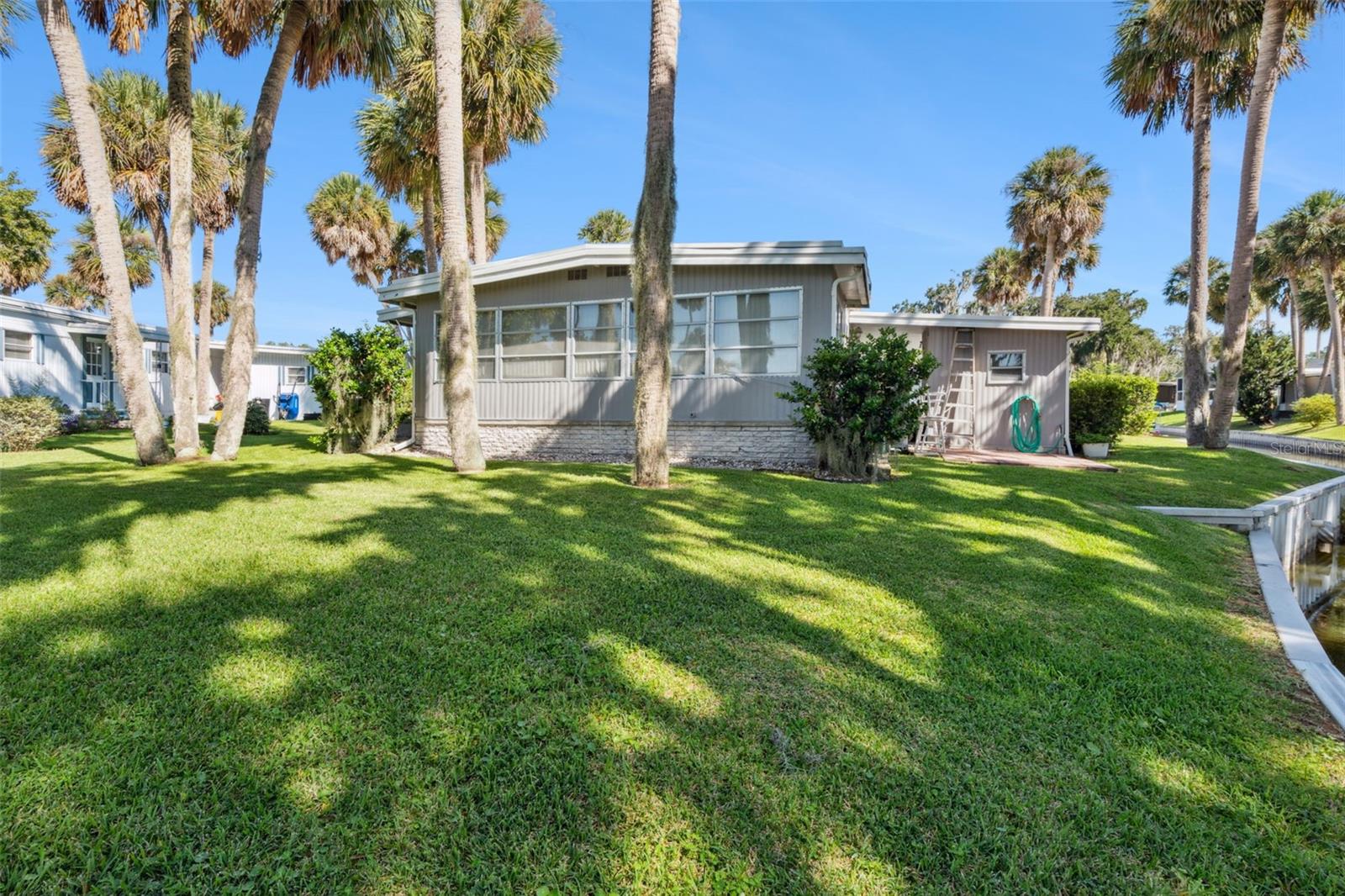 EUSTIS COUNTRY CLUB MANOR MHP UNIT 02A - Residential