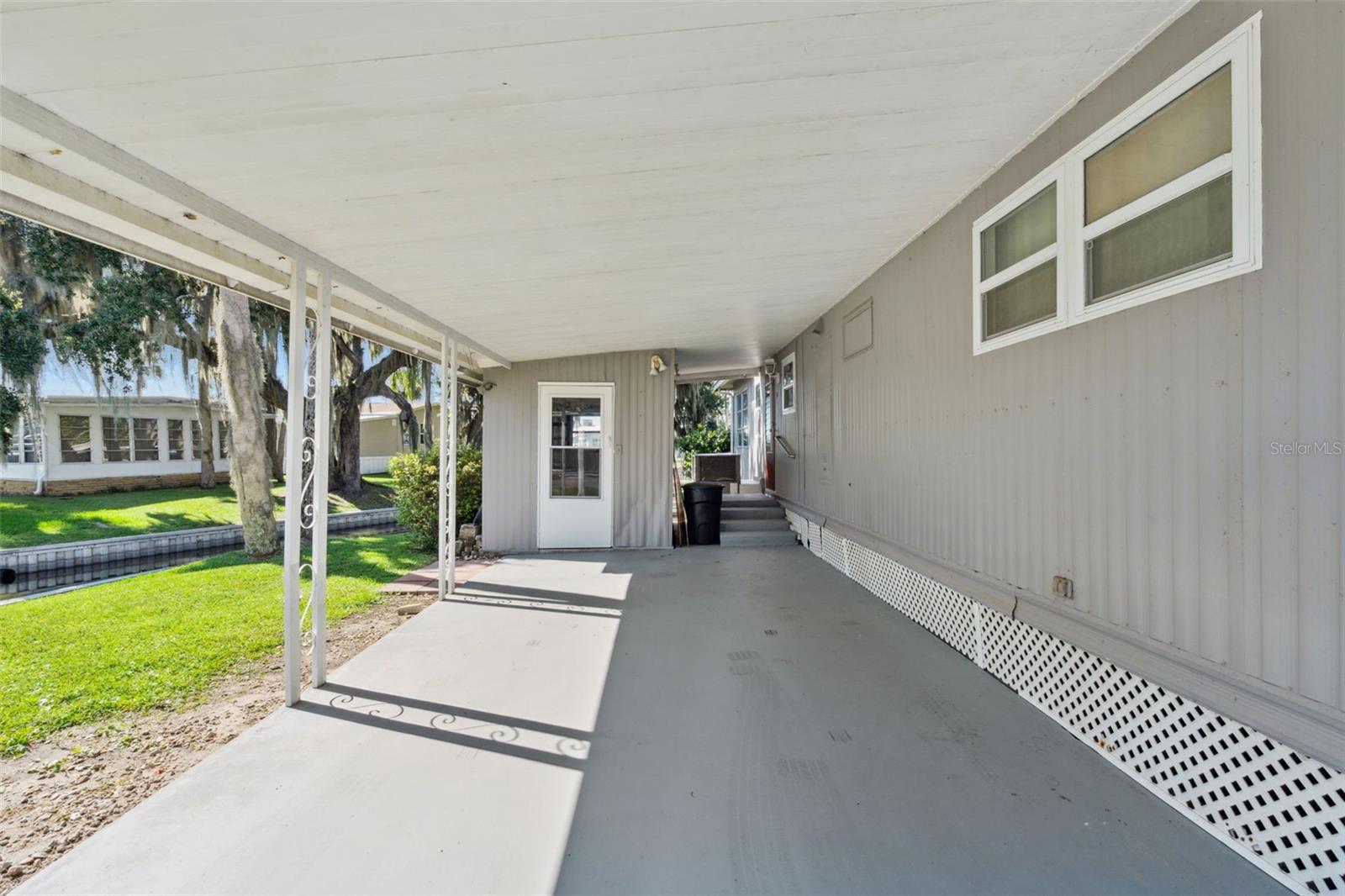 EUSTIS COUNTRY CLUB MANOR MHP UNIT 02A - Residential