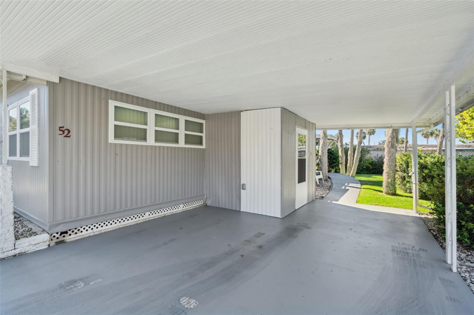 EUSTIS COUNTRY CLUB MANOR MHP UNIT 02A - Residential