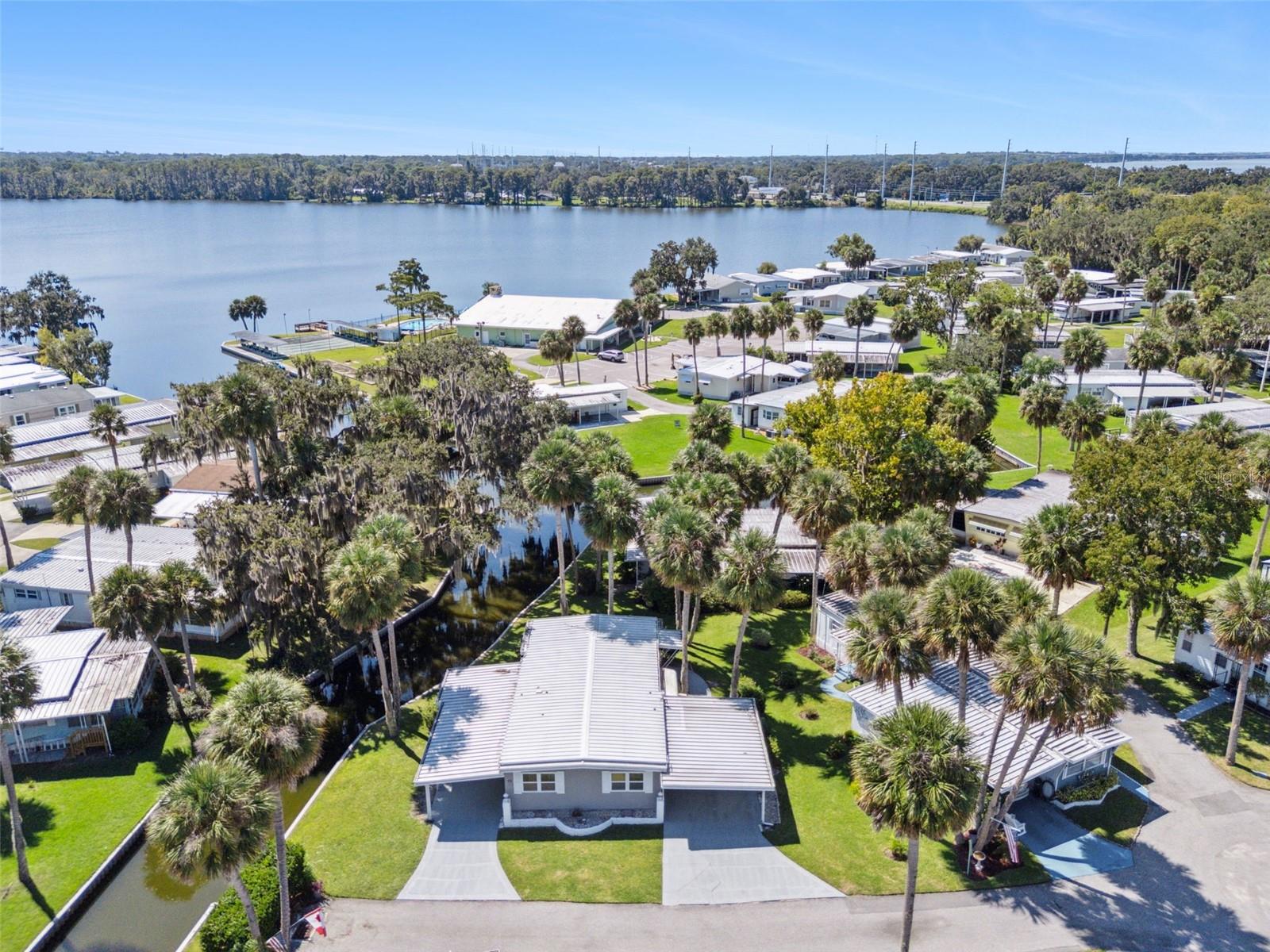 EUSTIS COUNTRY CLUB MANOR MHP UNIT 02A - Residential