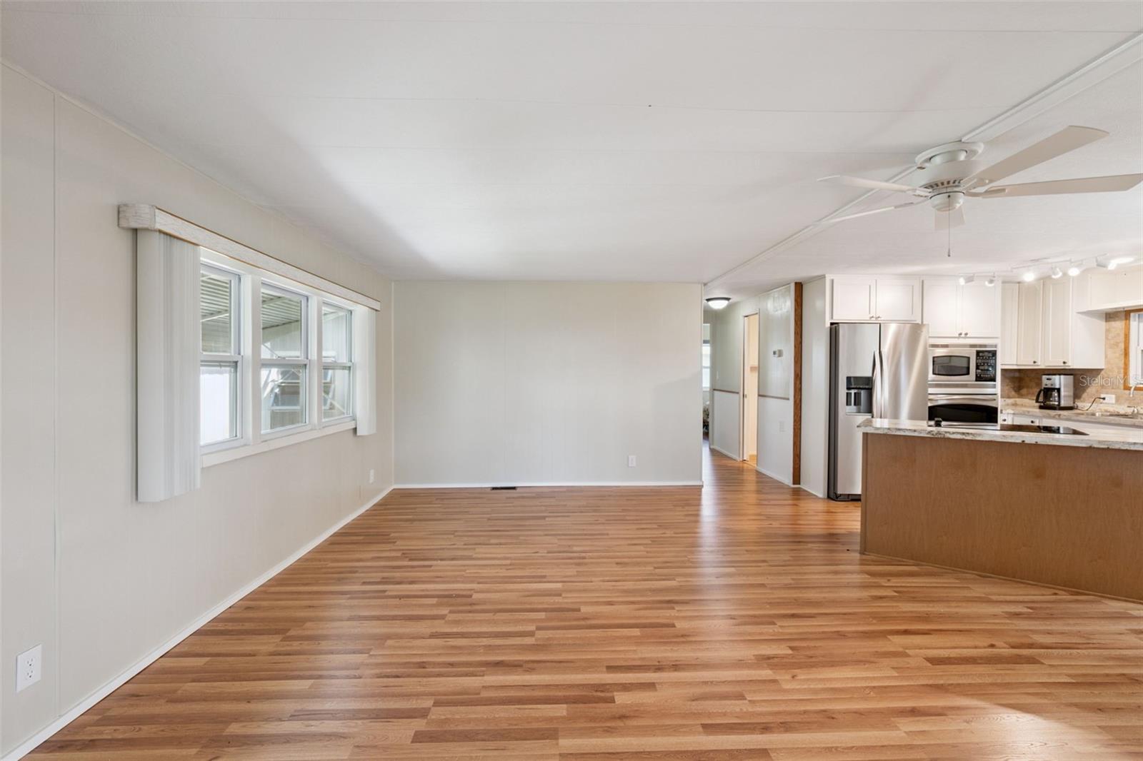 EUSTIS COUNTRY CLUB MANOR MHP UNIT 02A - Residential