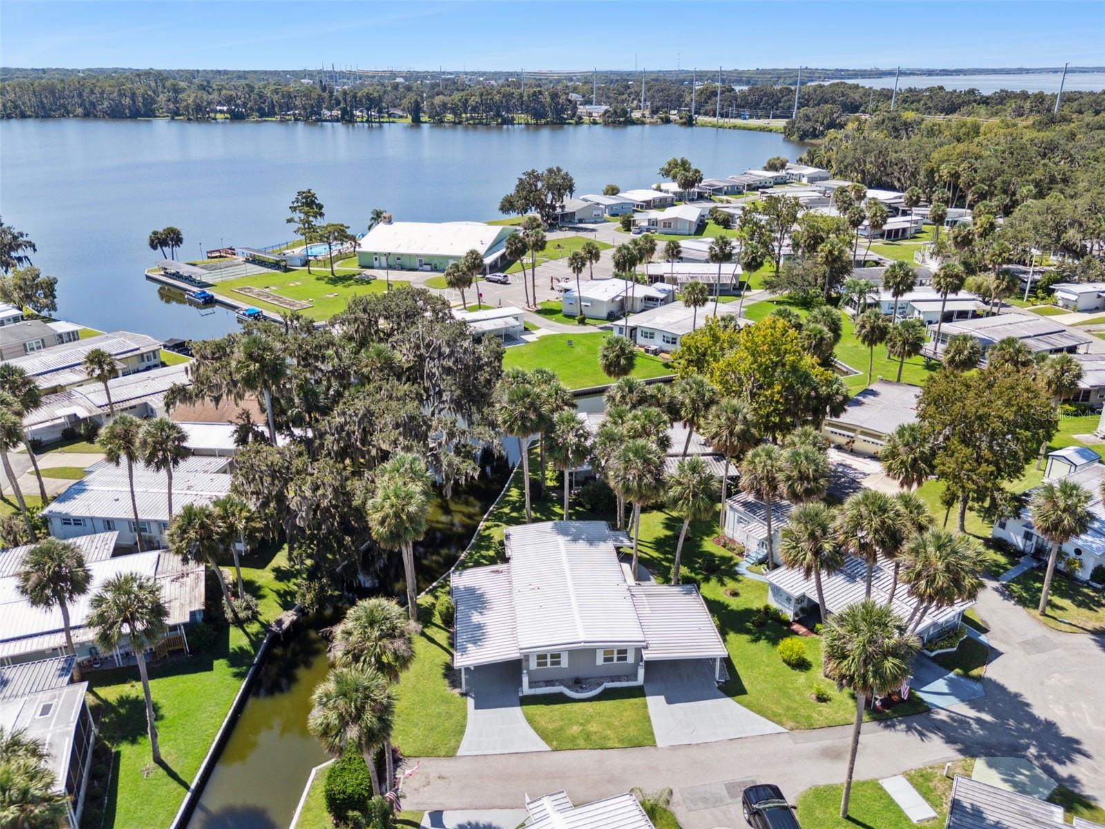 EUSTIS COUNTRY CLUB MANOR MHP UNIT 02A - Residential