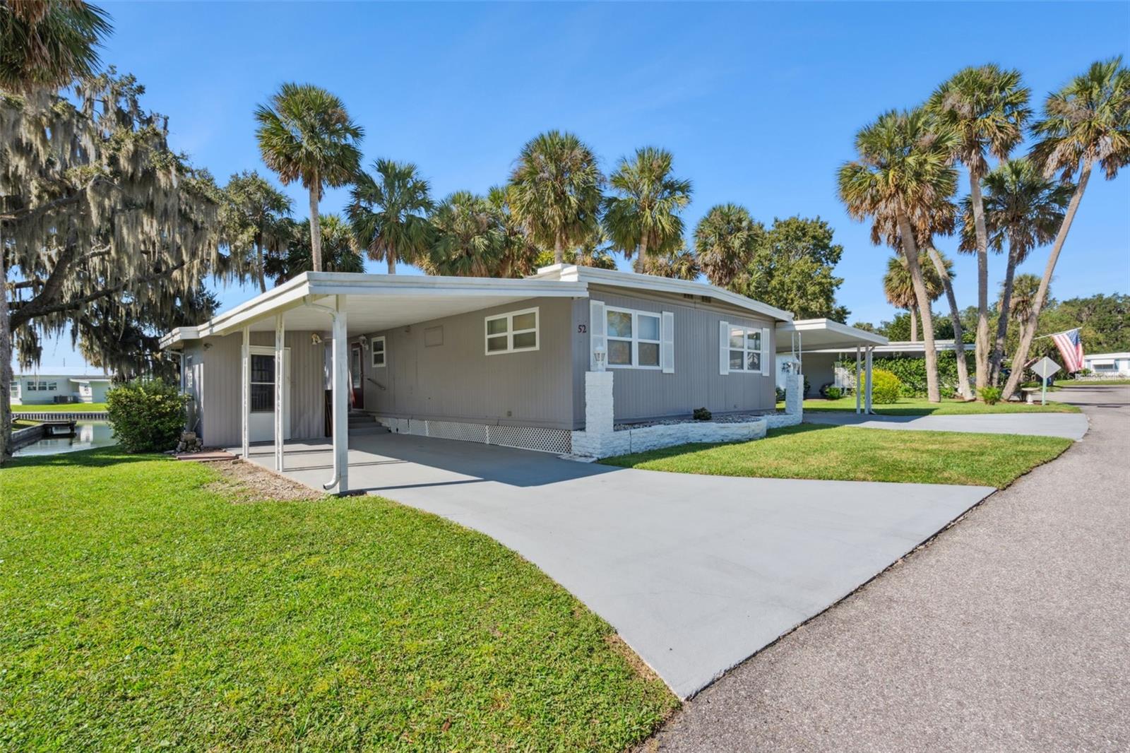 EUSTIS COUNTRY CLUB MANOR MHP UNIT 02A - Residential