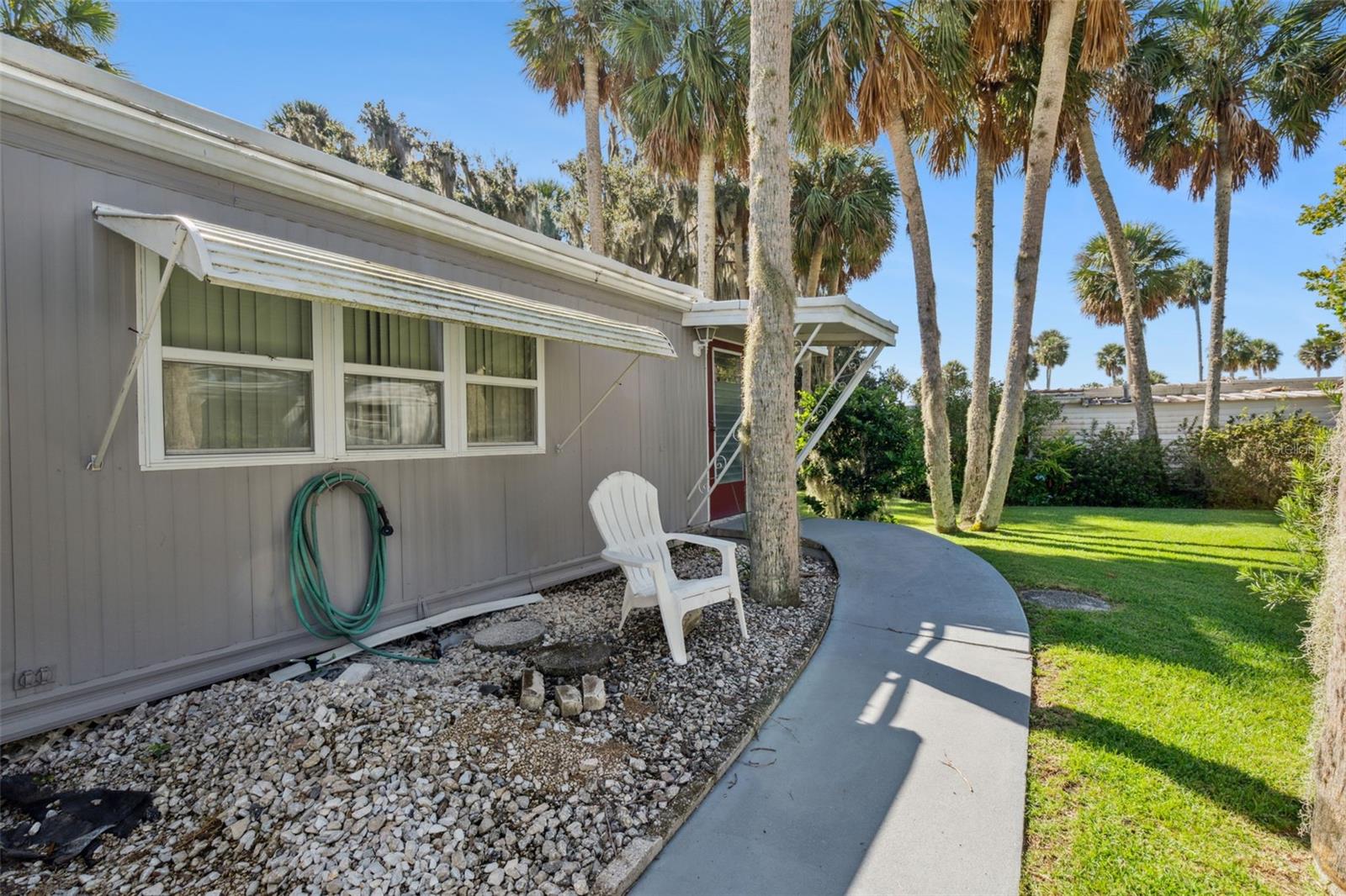 EUSTIS COUNTRY CLUB MANOR MHP UNIT 02A - Residential