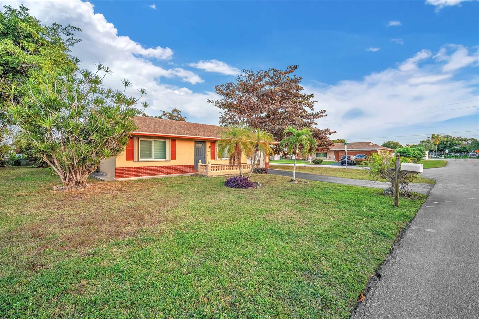 WESTWOOD COMMY 4 77-45 B - Residential