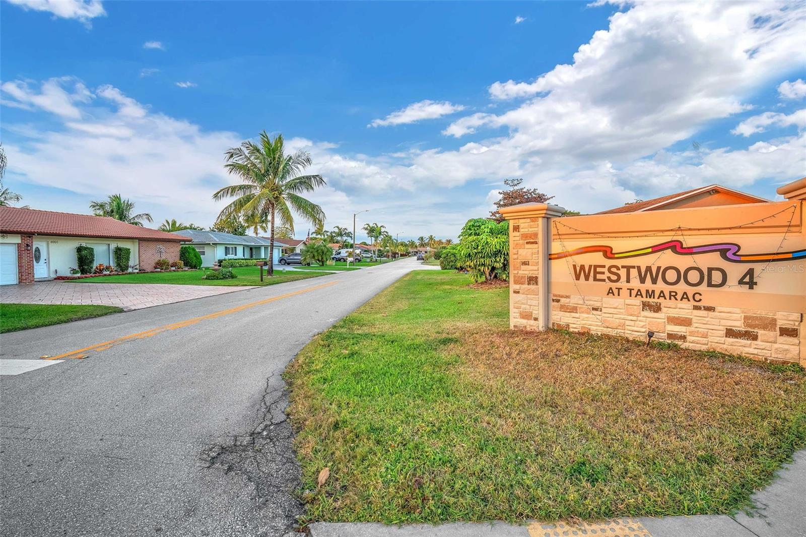 WESTWOOD COMMY 4 77-45 B - Residential