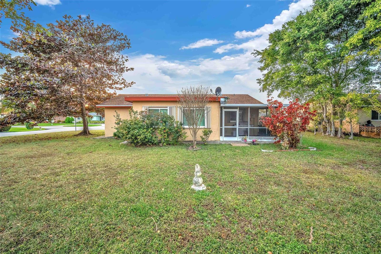 WESTWOOD COMMY 4 77-45 B - Residential