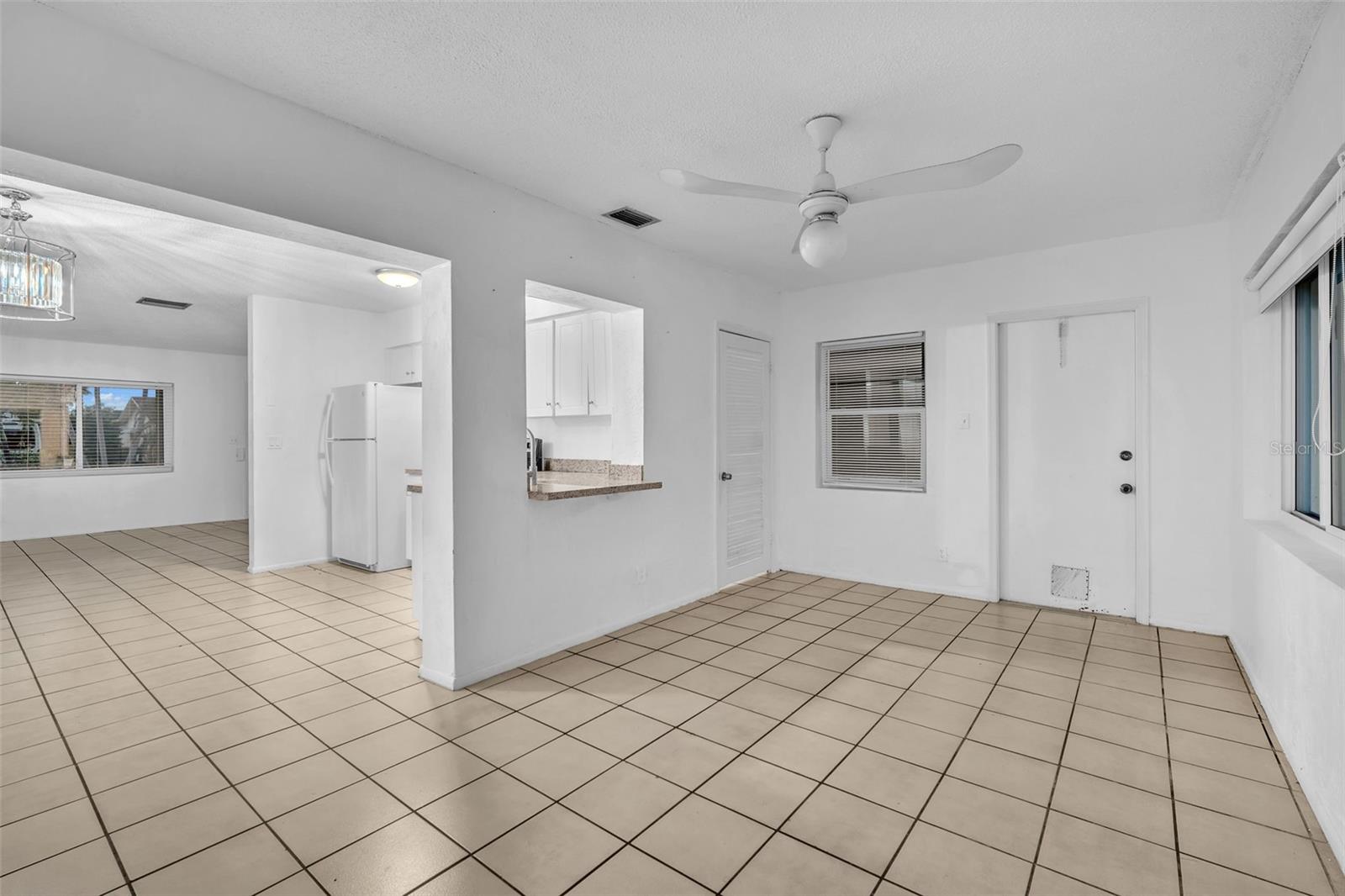 WESTWOOD COMMY 4 77-45 B - Residential